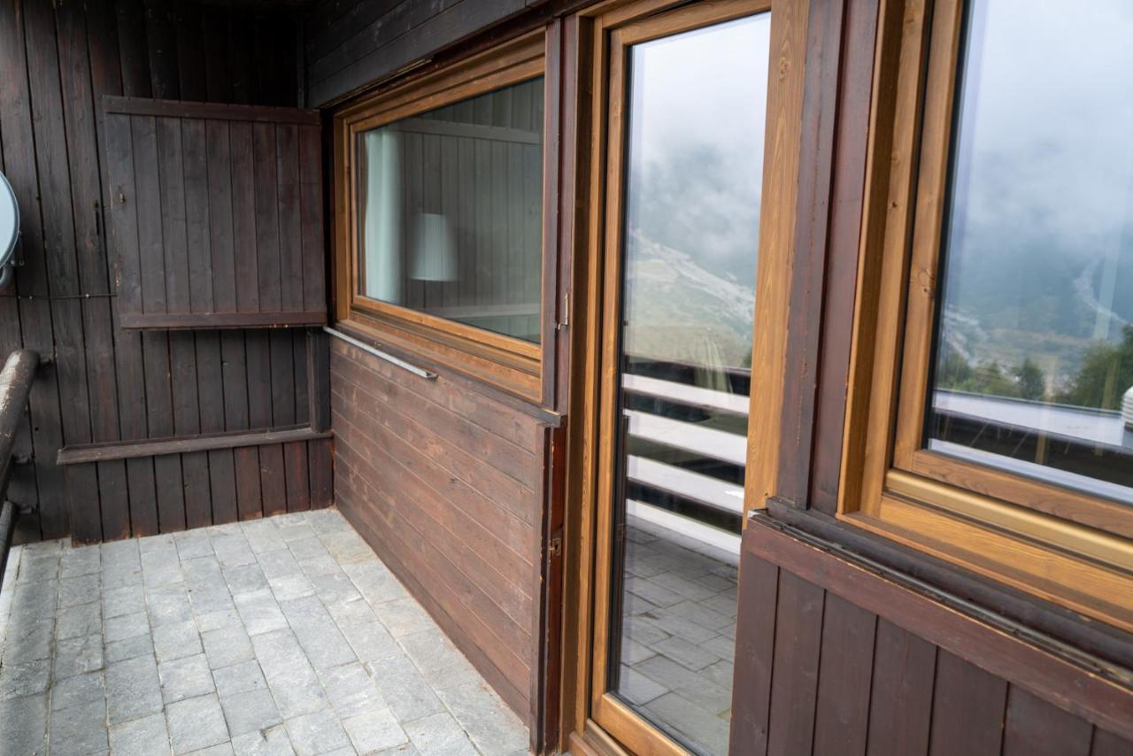 White Escape Apartment Valtournenche Exterior photo